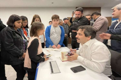 Basın İlan Kurumu Yönetim Kurulu Başkanvekili Küçükyılmaz, Kumluca'da söyleşiye katıldı: