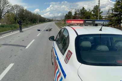 AFYONKARAHİSAR - Minibüsün çarptığı motosiklet sürücüsü hayatını kaybetti