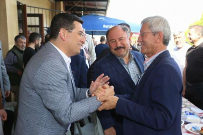 Kepez Belediye Başkanı Tütüncü esnafla buluştu