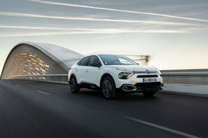 Citroen e-C4 ve e-C4 X'te ikinci döneme geçiliyor