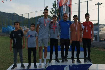 Ceyhanlı güreşçiler şampiyonluk müzesine 8 madalya daha ekledi