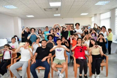 Soner Çetin gençlerle buluştu