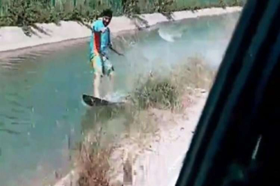 Sulama kanalında tehlikeli sörf