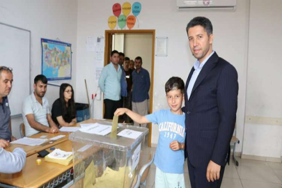 Başkan Mehmet Ay oyunu kullandı