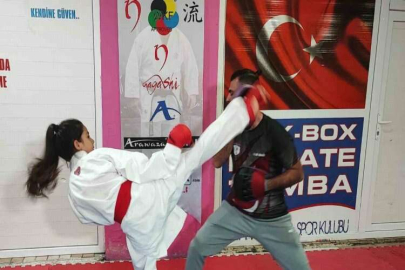 6 yaşında karateye başladı, 12 yaşında 60 madalyası var