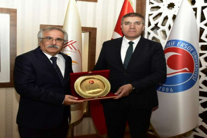 Burdur Mehmet Akif Ersoy Üniversitesi Rektörü Prof. Dr. Dalgar göreve başladı