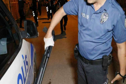 Adana’da havaya ateş açan magandalar ruhsatsız silahlarıyla yakalandı