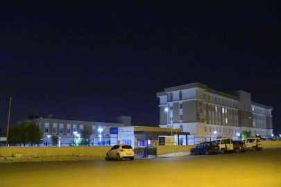 GÜNCELLEME - Adana'da erkek öğrenci yurdunun bahçesinde bıçaklanan güvenlik görevlisi öldü