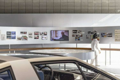 Hyundai, seri üretim ilk otomobili Pony'e özel sergi açtı