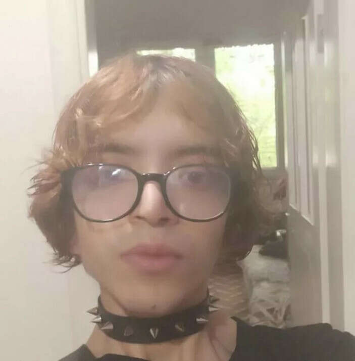 bir-de-imdi-grn-tablet-reyiz-byd-tarzyla-gndem-oldua_6e07f211