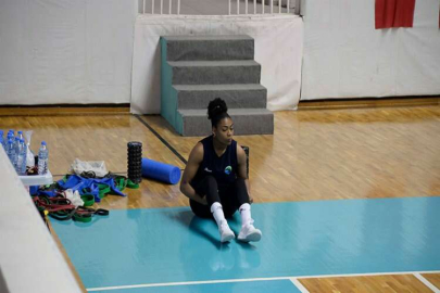 Çukurova Belediyesi, Perulu smaçör Leyva ile sözleşme yeniledi