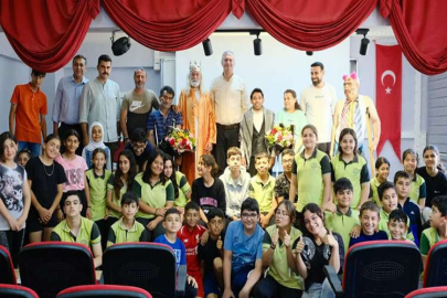 Karataş’da ‘Engelsiz Tiyatro’ oyunu