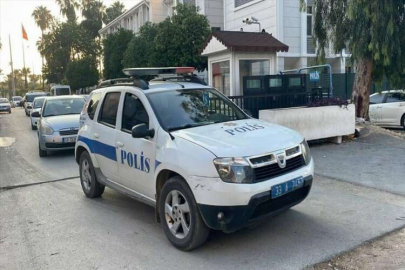 Mersin'de haklarında yakalama kararı bulunan şüphelilere şafak operasyonu