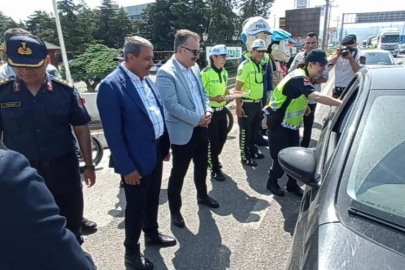 Bayram tatili boyunca her 10 kilometrede bir trafik ekibi görev yapacak