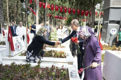 Mezarlıklarda buruk bayram arifesi