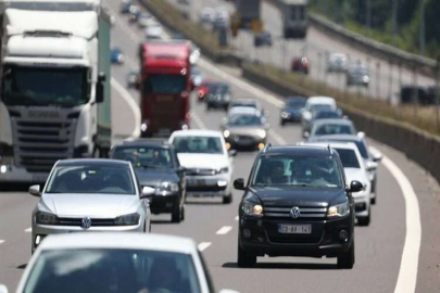 Tatilcilerin dönüş yolculuğu başladı