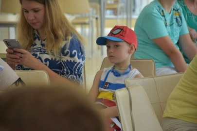 Ukrayna'da barajın patlatılması sonucu evsiz kalan yetim çocuklara Türkiye kucak açtı