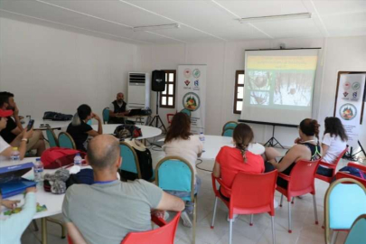 Öğretmenlere araziyi tanıma ve hayatta kalma teknikleri eğitimi verildi