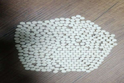 Hatay'da uyuşturucu operasyonunda yakalanan 3 şüpheliden 1'i tutuklandı