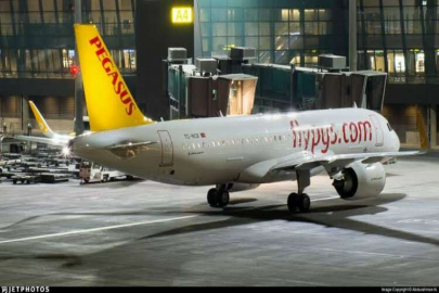 Pegasus kabin memuru, gökyüzünde hayat kurtardı