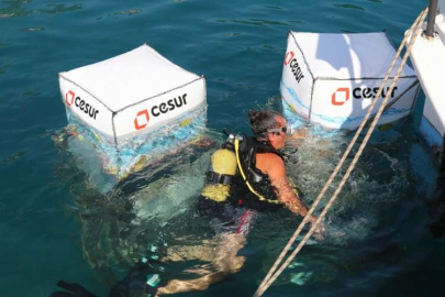 Kaş'ta deniz dibindeki atık istasyonları temizlendi