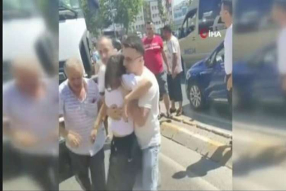 Esenyurt’ta maddi hasarlı kaza kavgasında yanlışlıkla sopa ile vurduğu kadın baygınlık geçirdi