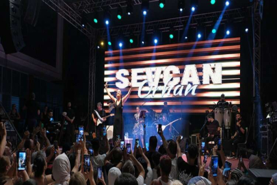 Büyükşehir destekli Aşure etkinliği ve Sevcan Orhan konseri
