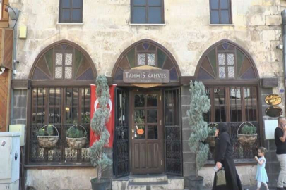 385 yıllık Tahmis Kahvesi depreme yenilmedi