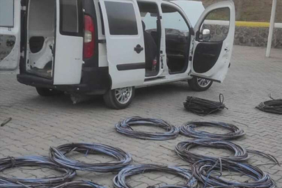 Osmaniye'de kablo hırsızlığı yaptığı öne sürülen 2 zanlı tutuklandı
