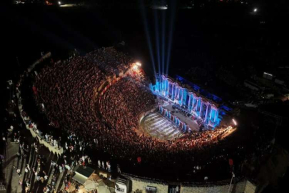 1800 yıllık antik tiyatroda unutulmaz akşam