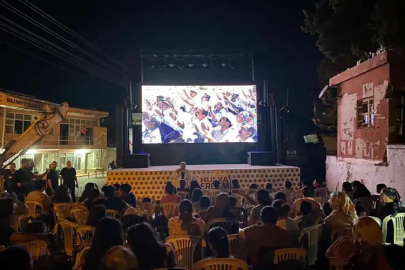 Ceyhan Belediyesi, yazlık sinema keyfi sunuyor