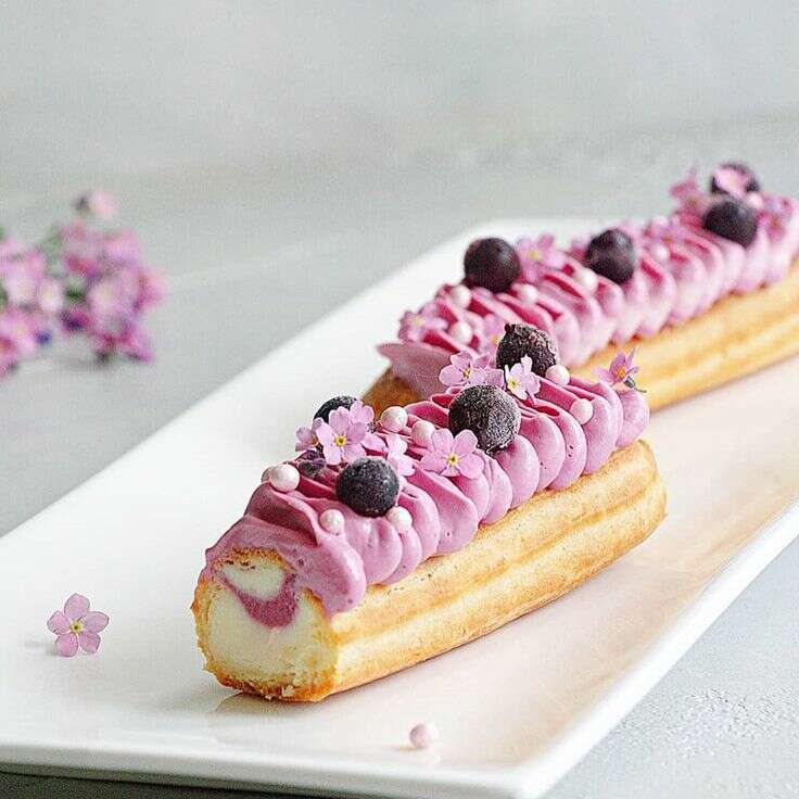 Recipe for blackcurrant eclairs