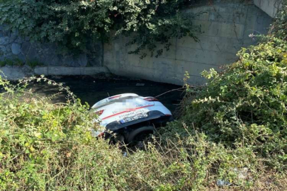 Direksiyon kursu öğrencisi dereye uçtu: 1 yaralı