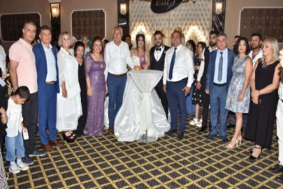 Başkan Karalar Gamze ve Serkan çiftinin nikahını kıyıp çiftetelli oynadı