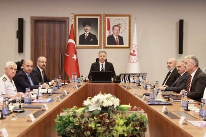 "Okulların çevresinde güvenlik önlemleri hassasiyetle uygulanacak"