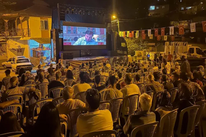 Yazlık sinema nostaljisi Adana'da başladı