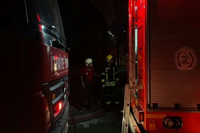 Mersin'de tekstil deposunda çıkan yangın söndürüldü