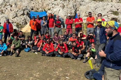 Morca'da mahsur kalan ABD'linin tahliyesi sürüyor