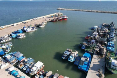 Akdenizli balıkçılar son hazırlıklarını yapıyor