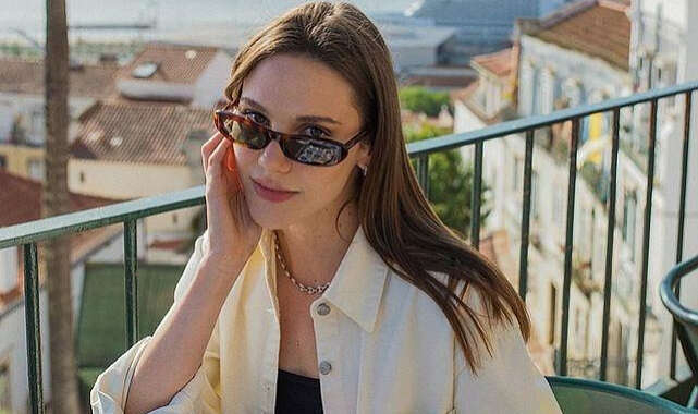 yilin-ask-bombasi-unlu-oyuncu-alina-boz-la-olan-askini-ilan-etti-7432