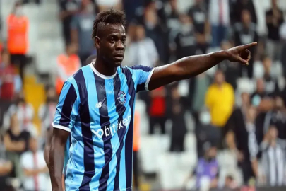 Balotelli, Adana Demirspor'a 'İki Deli' şarkısı ile geri döndü
