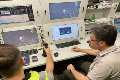 Bakan Yumaklı, Gazipaşa'daki İHA Komuta Kontrol Merkezi'ni ziyaret etti