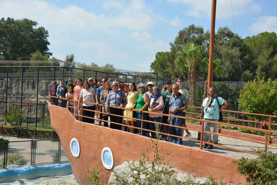 Köylü kadınlara tarihi mekanlarda gezi-4
