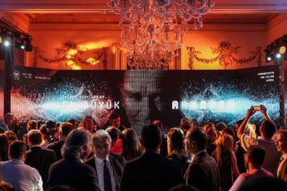 Atatürk, yapay zekâ teknolojisiyle gerçeğe en yakın sesiyle Türk halkına seslendi