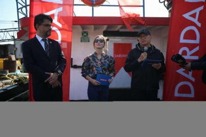 Çanakkale Boğazı'nda 300 yavru ıstakoz denizle buluştu