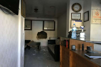 Kahramanmaraş'ta duvarı kırılarak girilen kuyumcudan hırsızlık