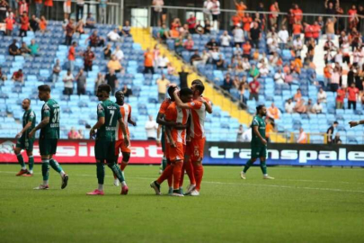 Kaplan 3 puanı 4 golle aldı