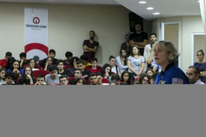 Emekli NASA astronotu Metcalf-Lindenburger, Hatay'da öğrencilerle buluştu
