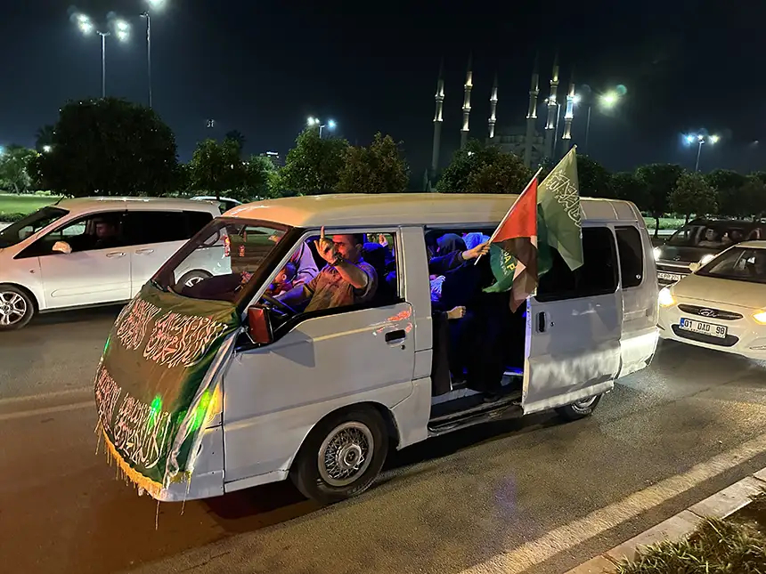 Adana'da Hüda Par'dan Filistinlilere destek konvoyu