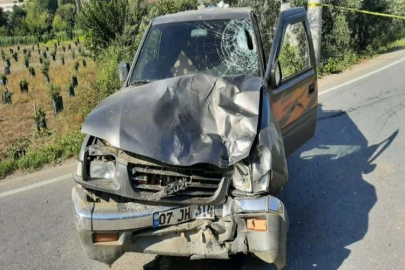 Hatay'da kamyonet ile motosiklet çarpıştı: 2 kişi hayatını kaybetti